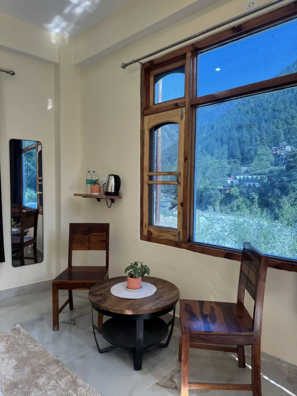 Mountain View Rooms